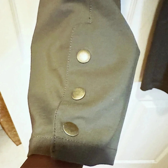 Gabrielle Union Army Green Pants - Picture 2 of 7